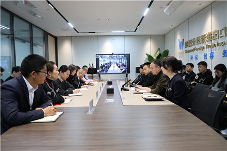 2月21日，進(jìn)出口公司傳達(dá)學(xué)習(xí)陜外集團(tuán)深化“三個(gè)年”活動(dòng)暨“二次創(chuàng)業(yè)”推進(jìn)會(huì)精神。_副本.jpg